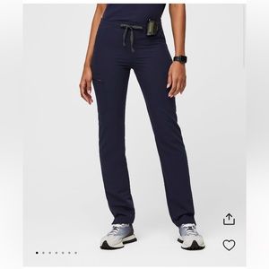 FIGS Navy Womens Yola Skinny Scrub Petite size Medium